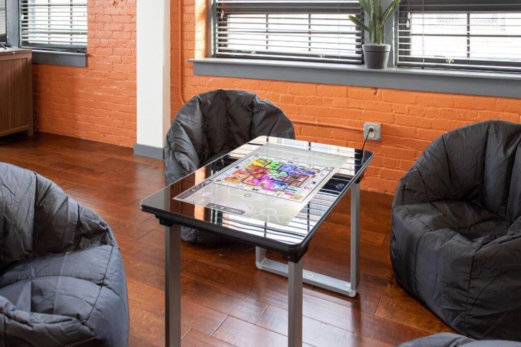 Centric Modern Loft W/ King Beds & Smart Gametable Βίλα Ρότσεστερ Εξωτερικό φωτογραφία
