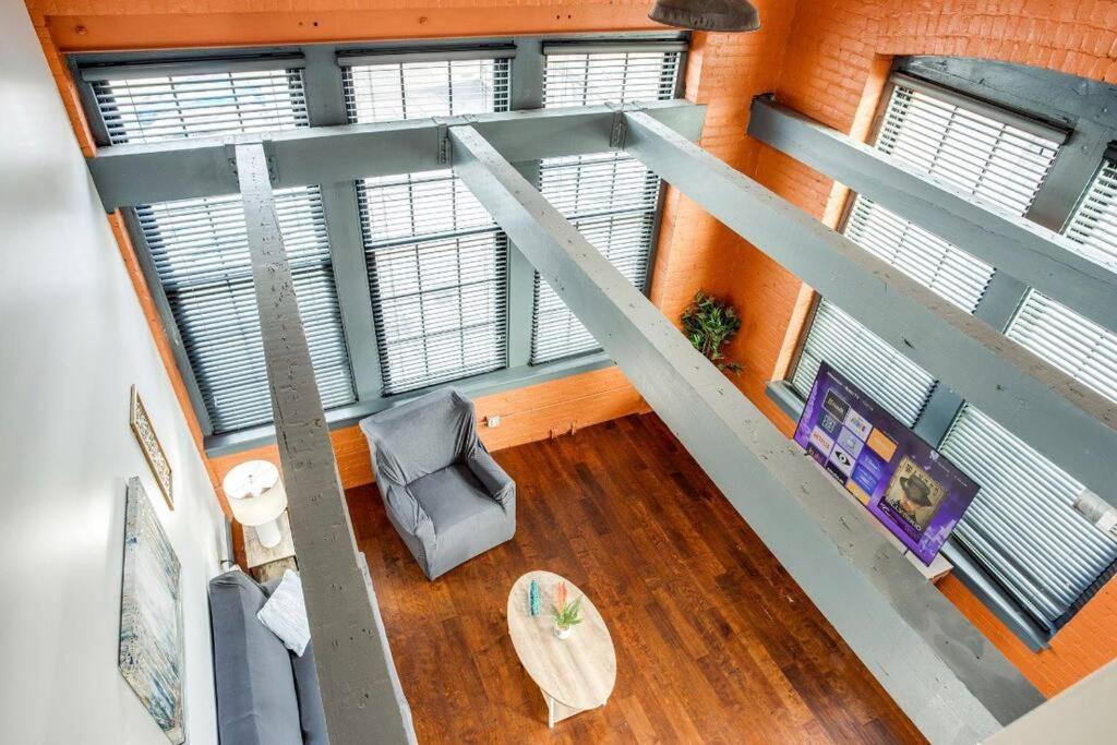 Centric Modern Loft W/ King Beds & Smart Gametable Βίλα Ρότσεστερ Εξωτερικό φωτογραφία
